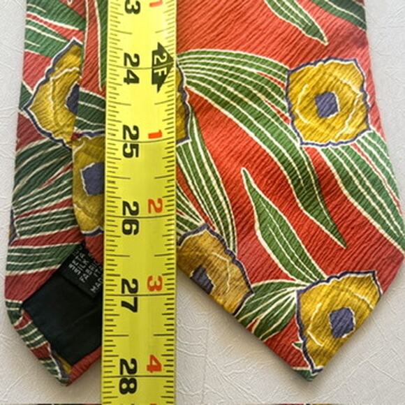 Boss Hugo Boss 100% Silk Neck Tie Made in Italy EUC Red Tropical Floral - Picture 5 of 8
